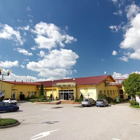 Zim-let Lipno Apartment Frymburk