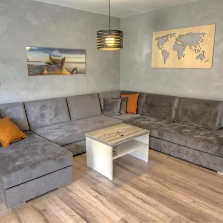 Zim-let Lipno Apartment Frymburk